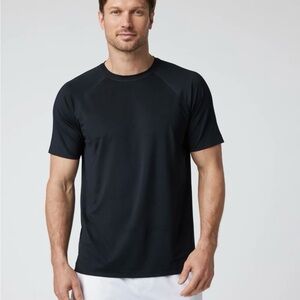 Vuori Men's Black Short Sleeve Tee